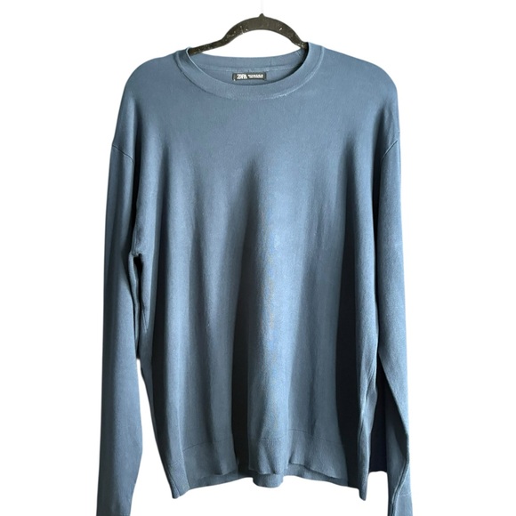 Zara Other - Zara Navy Knit crew neck Top size M